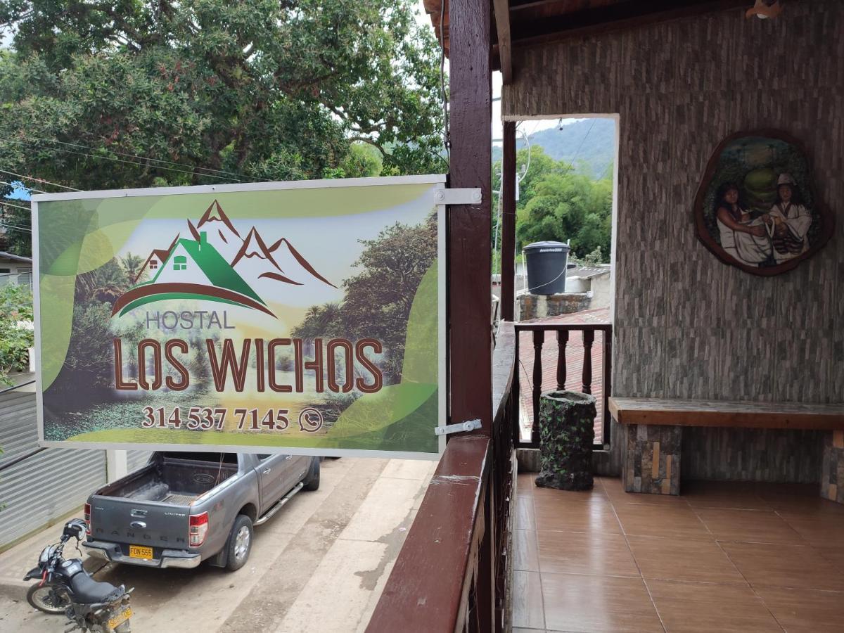 מינקה Hostal Los Wichos מראה חיצוני תמונה