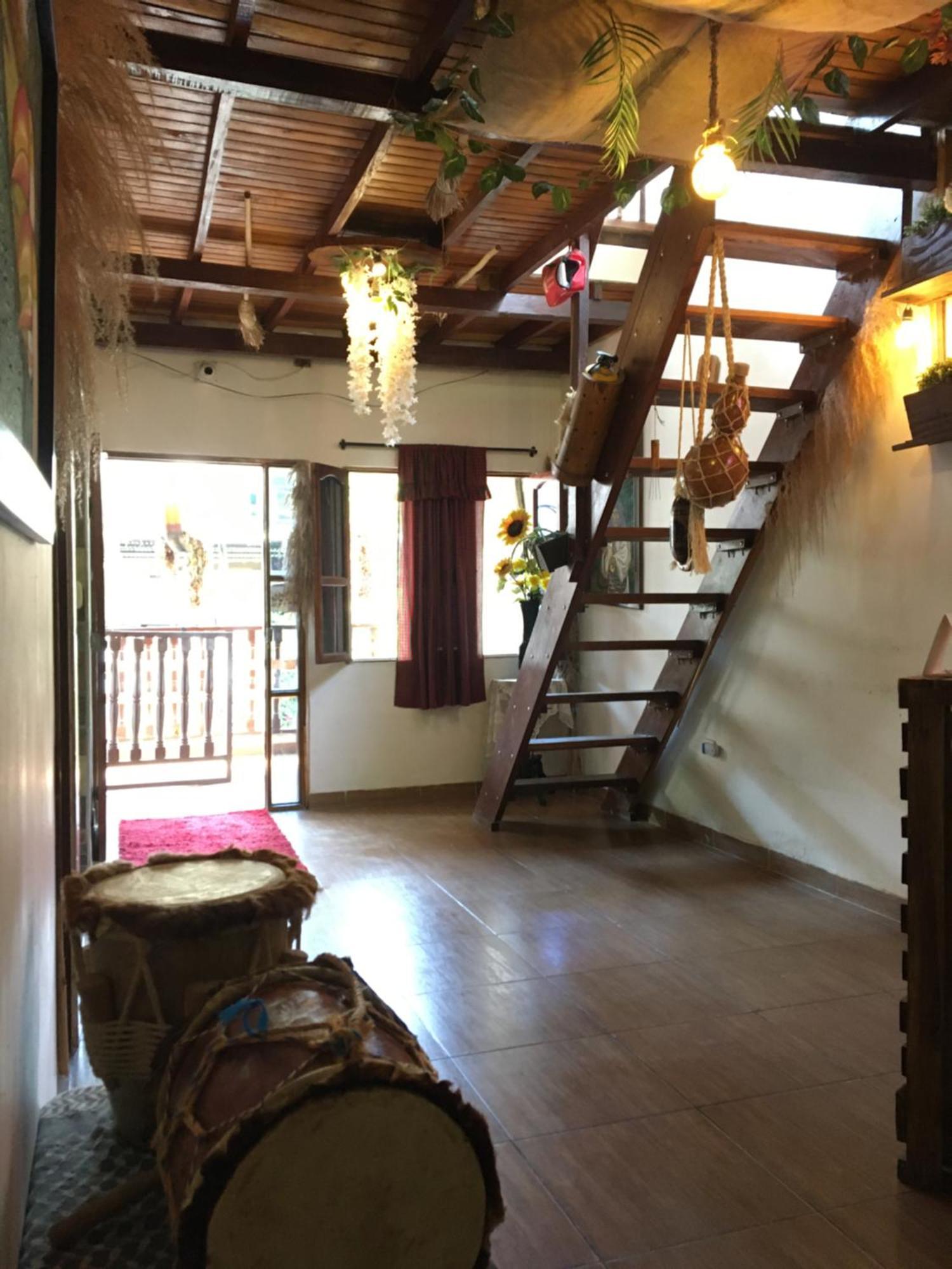 מינקה Hostal Los Wichos מראה חיצוני תמונה