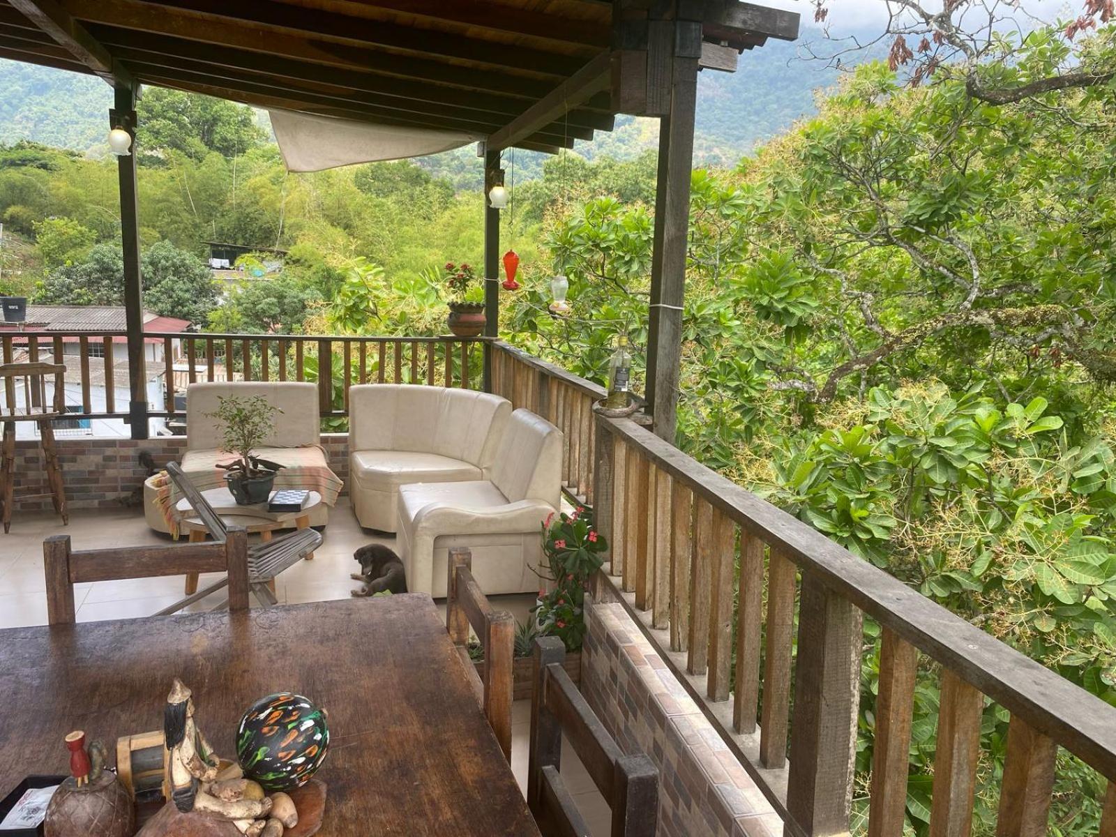 מינקה Hostal Los Wichos מראה חיצוני תמונה