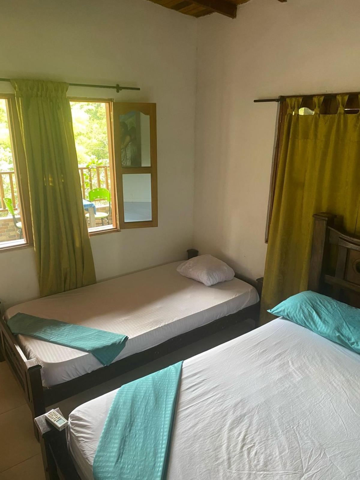 מינקה Hostal Los Wichos מראה חיצוני תמונה